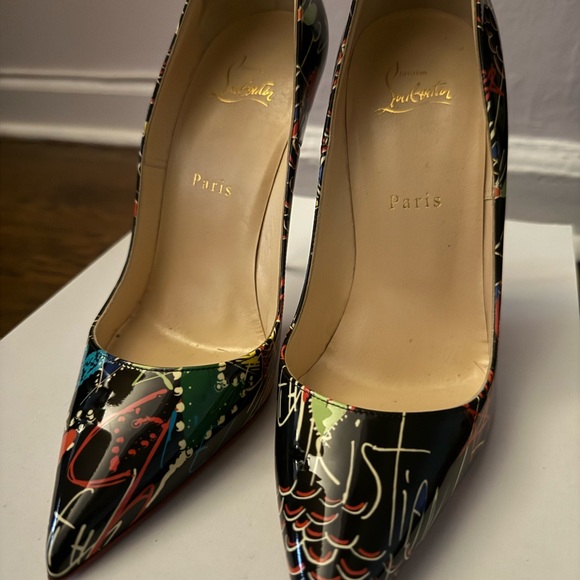 Christian Louboutin Black Heels with Red Soles - Picture 6 of 6